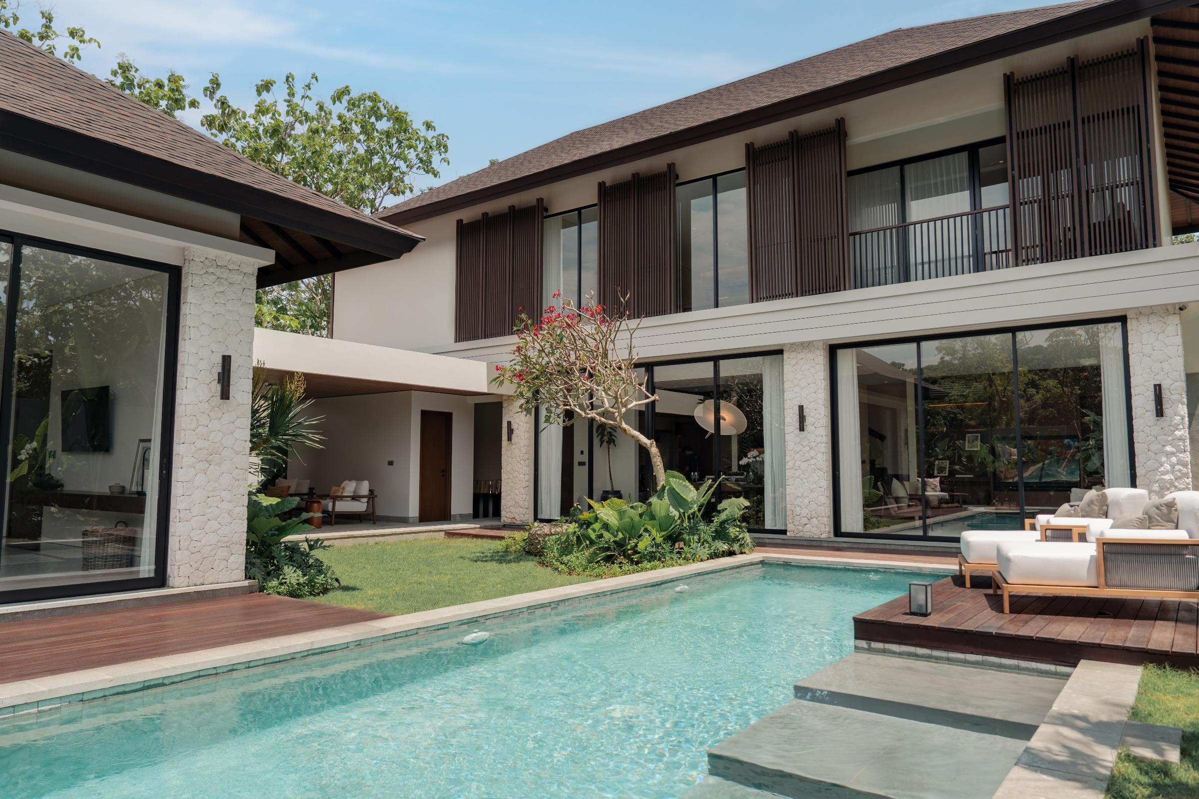 Modern Balinese Ultra Luxury Resort Villa in Jimbaran - Award Winning Project — Bukit, Bali