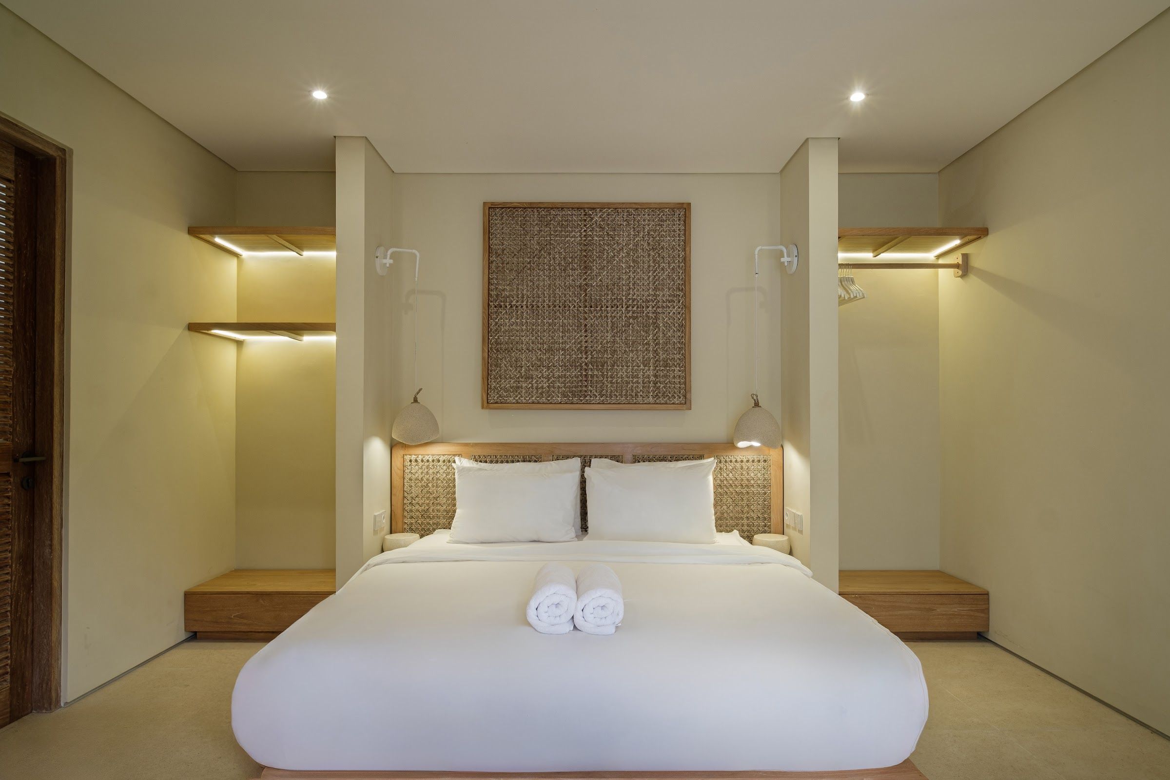 Stunning 3-Bedroom Villa with Private Pool in Uluwatu Area — view 4
