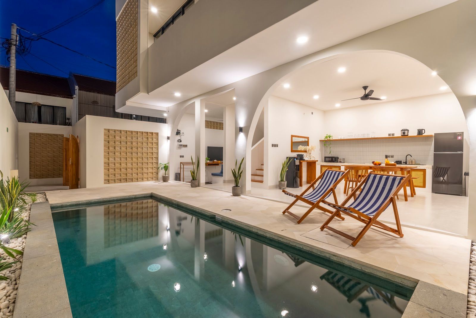 Stylish 2 Bedroom Villa in Padang Linjong, Canggu — view 4